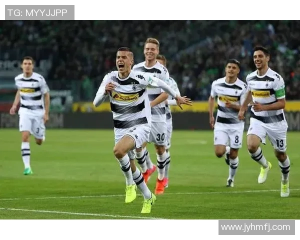 德甲焦点战沙尔克迎战科隆双方争夺关键积分展现激情对决