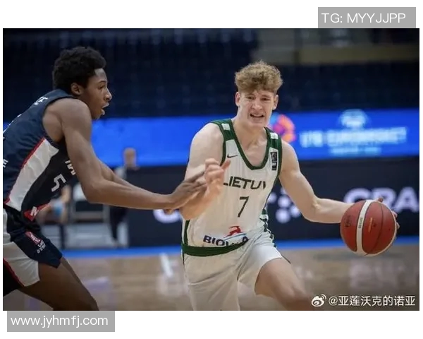 意大利U18青年队迎战拉脱维亚全力争胜展现青春风采