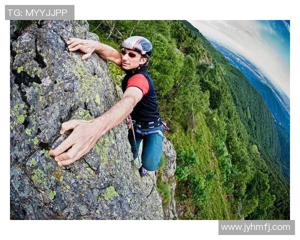 成都极限运动队在世界攀岩锦标赛中以70分领先全场表现出色MBA