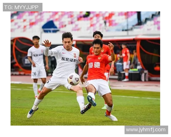 广州足球队中路突破战术解析与实战应用探讨MBA 广州足球队中路突破战术解析与实战应用探讨MBA