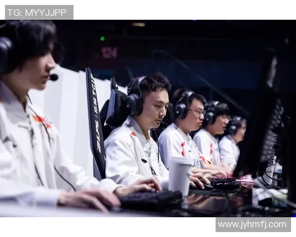 英雄联盟战术解析：深入探讨LNG战队的战略布局与团队协作